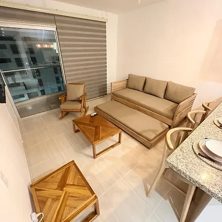 Apartamento Charming Close To The